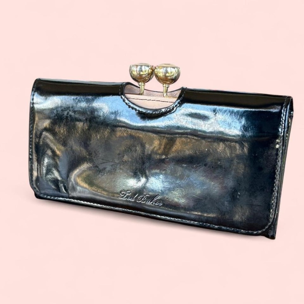 Used‎ Ted Baker wallet clutch